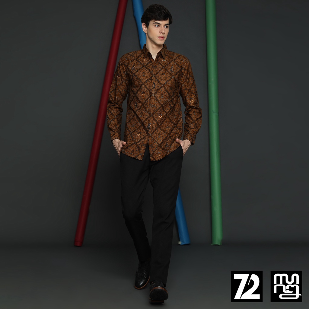 KEMEJA BATIK PRIA Premium Lengan Panjang Lawasan Jogja Solo Sogan Truntum Gurdo Coklat 723558 Cap 72 - Baju Kemeja Atasan Pakaian Setelan Batik Pria Cowok Laki Laki Remaja Keluarga Kantor Lengan Panjang Modern Slimfit Slim Fit Premium Kekinian