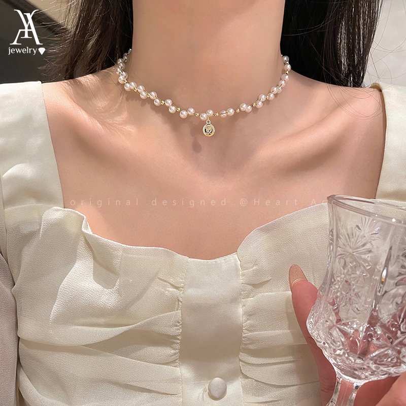 Ay (CN) Liontin Kartu Bulat Kalung Gelang Manik Mutiara Elegan Rantai Emas Choker Gelang Untuk Aksesoris Perhiasan Wanita