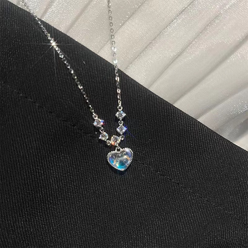 Korea Fashion Moonstone Heart Necklace Vintage Manis Zirkon Rantai Alloy Necklace Untuk Wanita