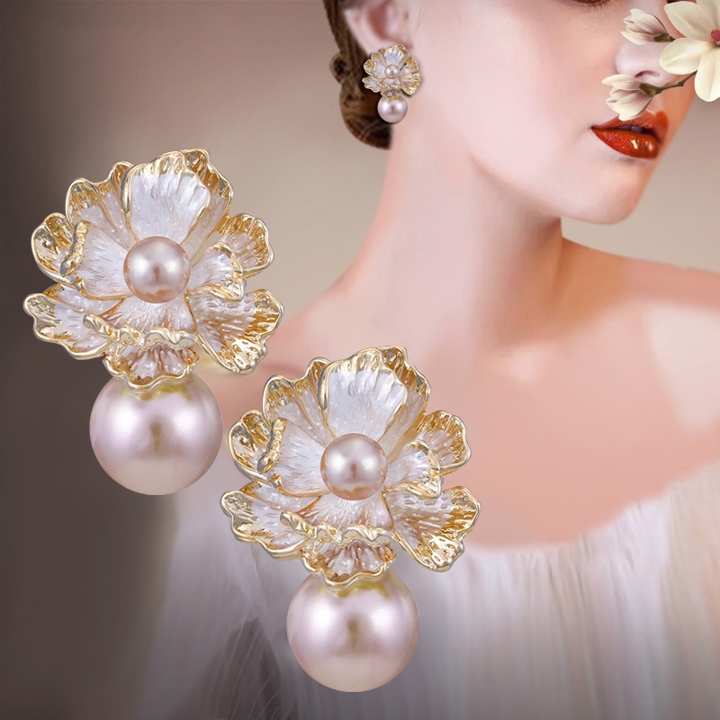 Gaya Baru Eropa Amerika Cahaya Mewah Peony Sederhana Retro Anting Temperamen Mutiara