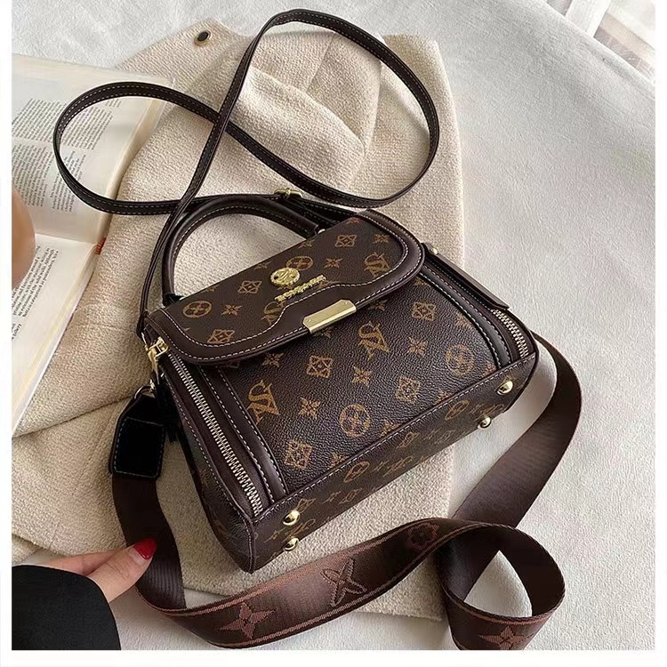 8225 tas selempang wanita import wanita fashion kekinian tas handbag