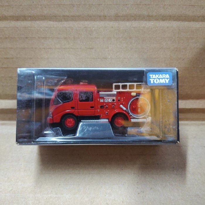 Tomica Limited 0077 Isuzu Pump Fire Engine