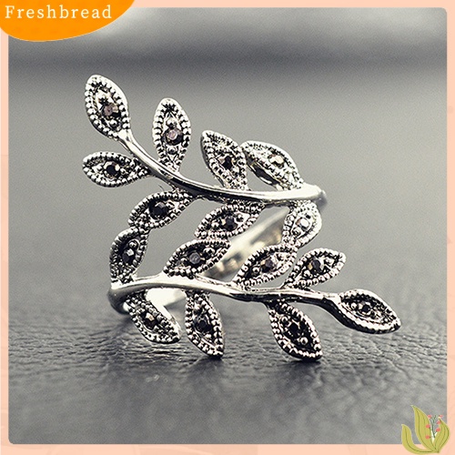 &lt; Freshbread &gt; Wanita Vintage Punk Bentuk Daun Berlian Imitasi Dekorasi Cincin Pesta Perhiasan Charms