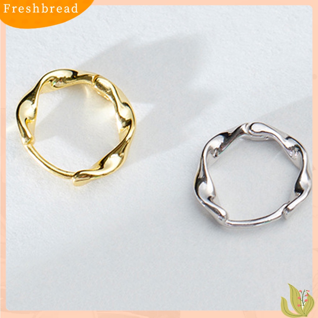 &lt; Freshbread &gt; Anting Memutar Pengerjaan Halus Anting Hoop Bulat Kepang Warna Emas Untuk Hadiah