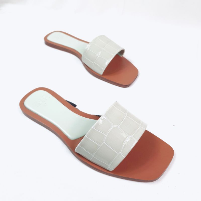 ZR Flat Croco Sandal 2150-1