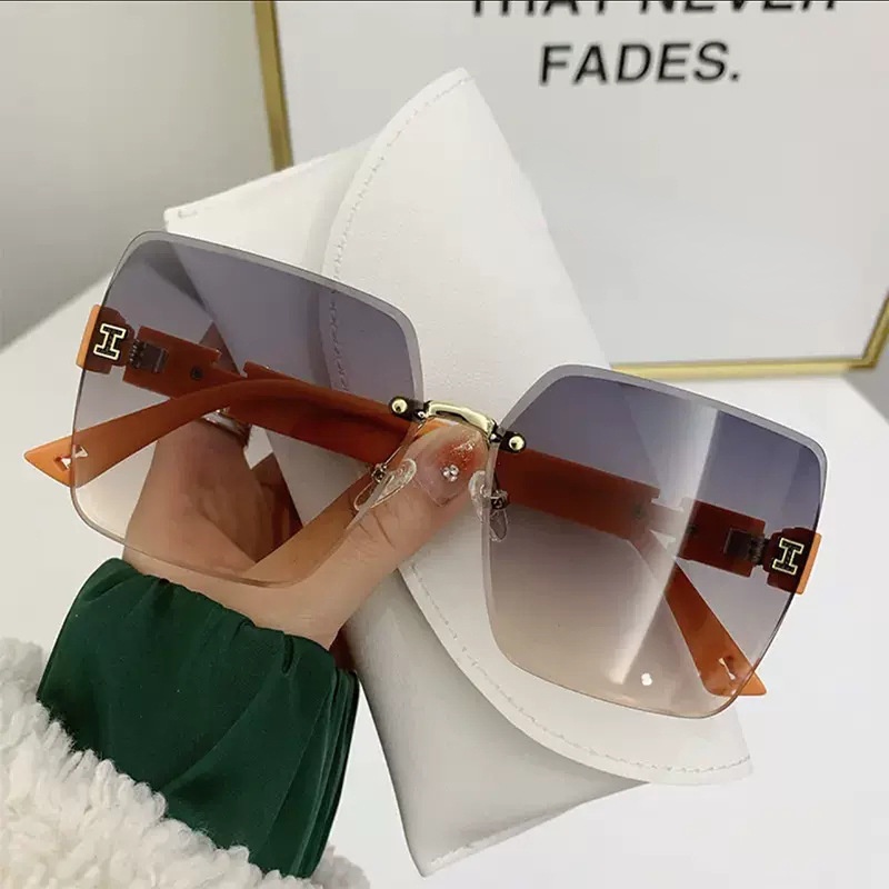 (YUZHU) Korea Fashion H Rimless Sunglasses Untuk Wanita Mode Baru Gradien Warna Pantai Kerai Kacamata Hitam