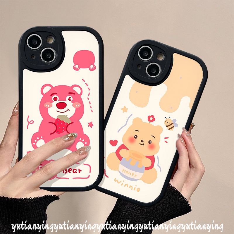 Casing Belakang Ponsel Winnie The Pooh Lucu Kompatibel Untuk iPhone 11 13 14 12 Pro XR XS X Max Max 6 6s 8 7 Plus SE 2020 Lembut Tpu Kartun Strawberry Bear Manyo Cover