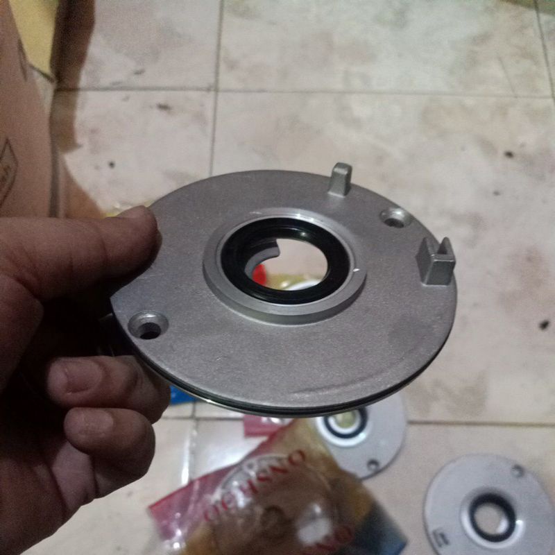 Rumah piringan spul / Plat separator Oli  grand, Supra FIKA SHOP