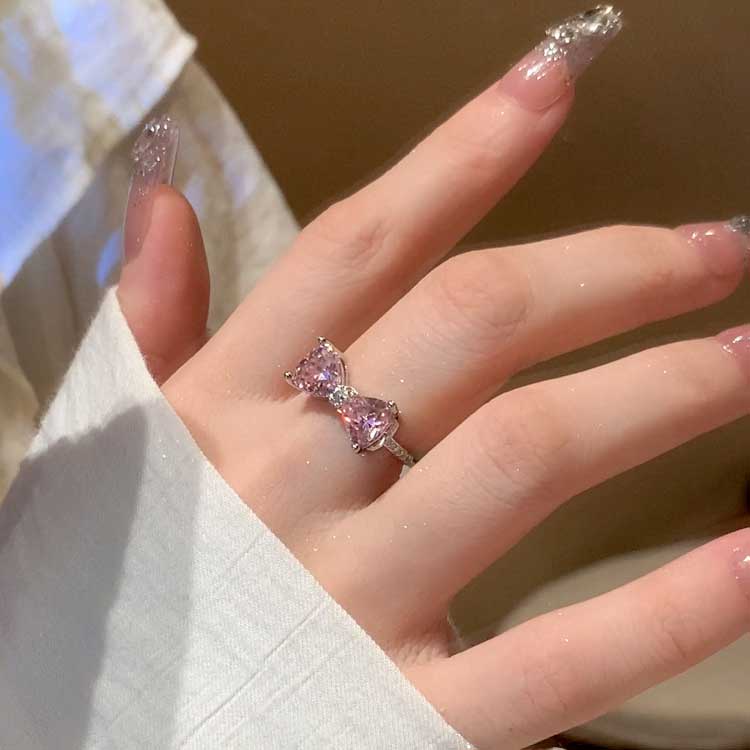 Korea Lucu Ikatan Simpul Merah Muda Zirkon Kristal Wanita Fashion Perhiasan Perak Baja Titanium Pesta Pernikahan Rings Adjustable Size