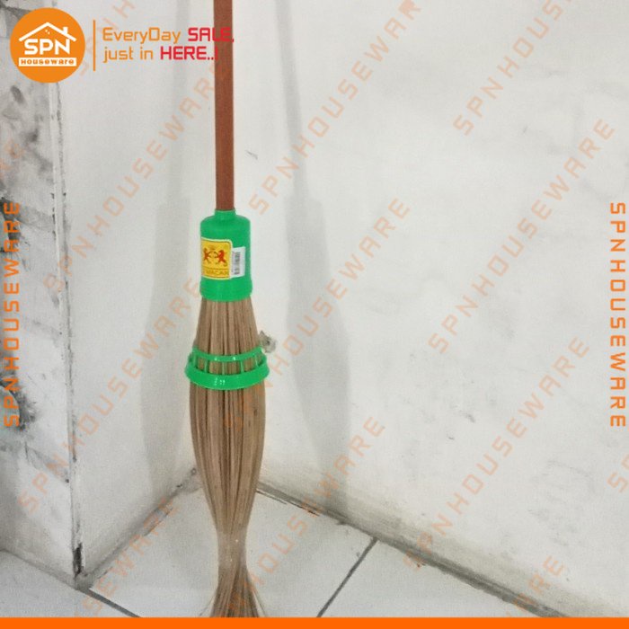 Sapu Lidi Taman 2 MACAN