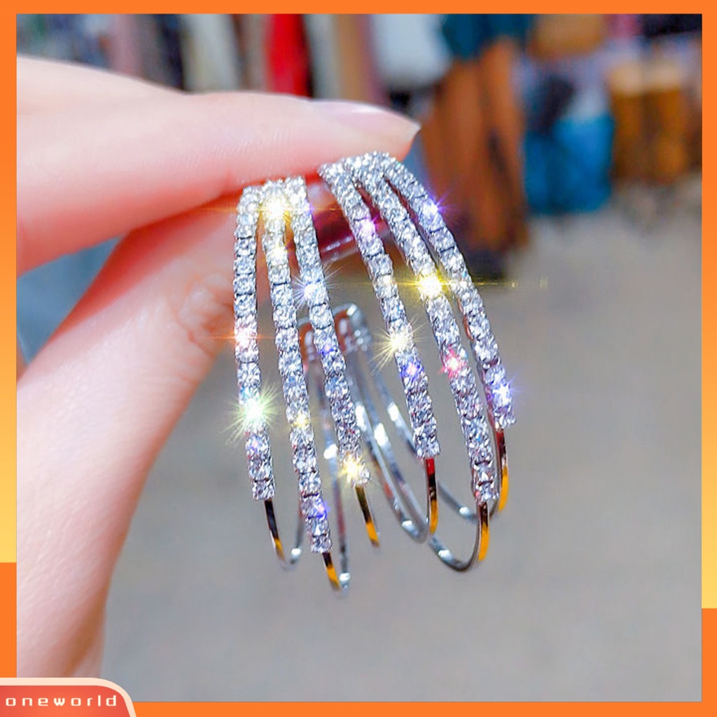[WOD] 1pasang Anting Hoop Bulat Indah Berlian Imitasi Mengkilap Bentuk C Tiga Lapis Wanita Anting Aksesori Perempuan