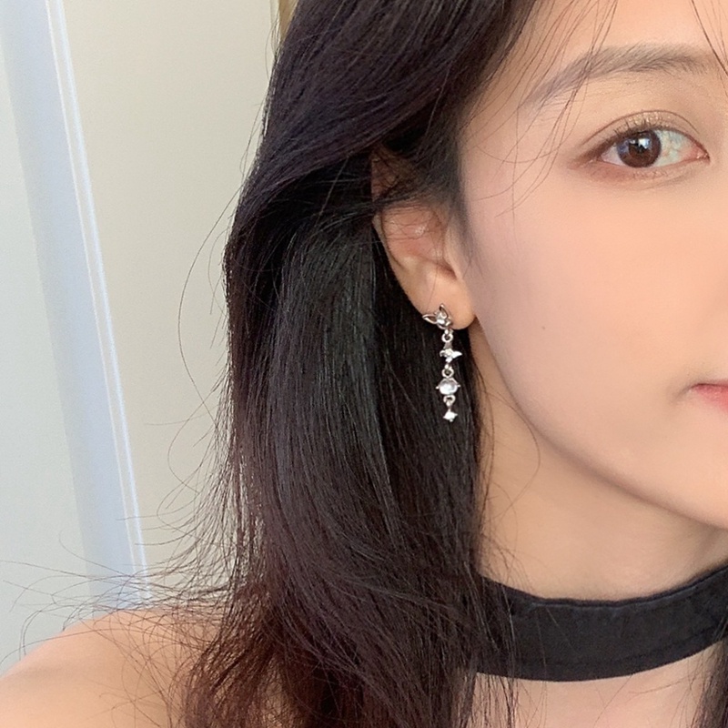 1pasang Kupu-Kupu Fringe Anting Wanita Super Mengkilap Karbon Tinggi Berlian Asimetris Stud Earrings Perhiasan Mewah Hadiah Pesta