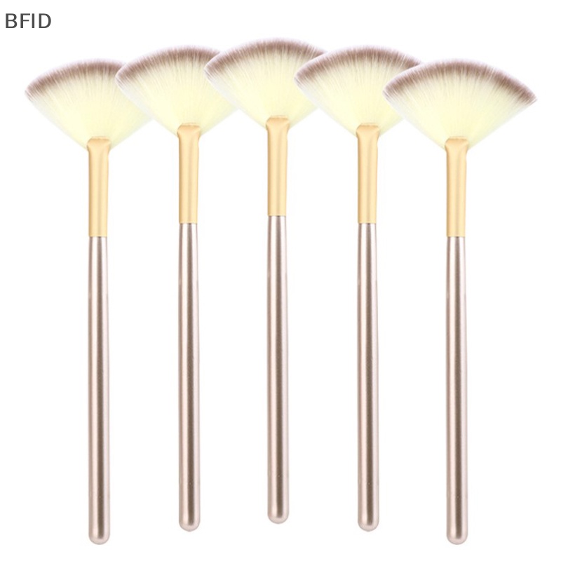 [BFID] 3pcs Fan Brushes Sikat Wajah Brush Makeup Lembut Aplikator Kosmetik [ID]