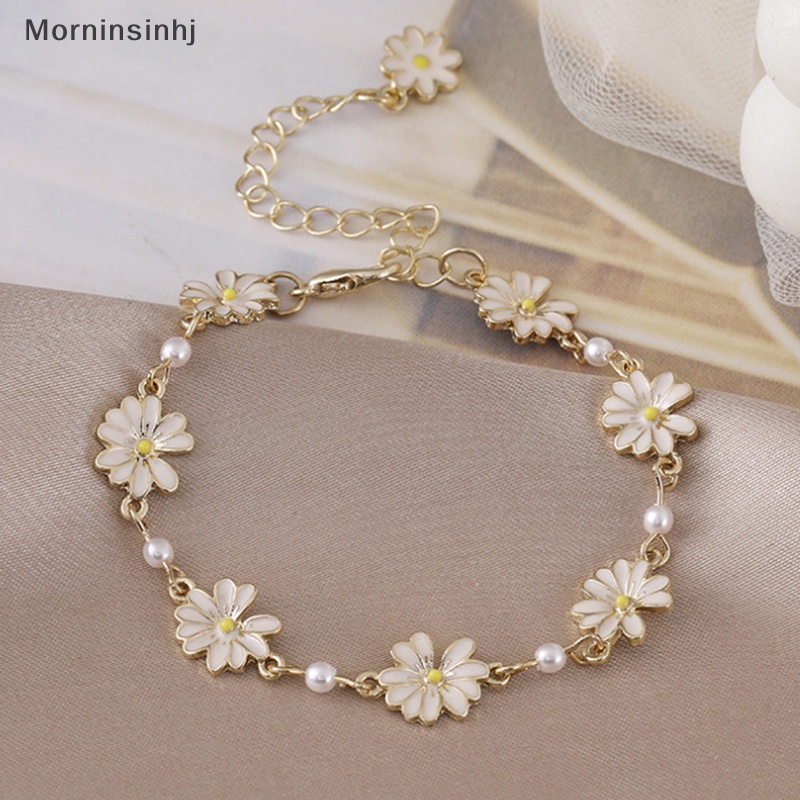 Mornin Fashion Gelang Bunga Daisy Manis Kepribadian Minimalis Bunga Mutiara Gelang Wanita Pesta Perjamuan Pernyataan Perhiasan Hadiah id