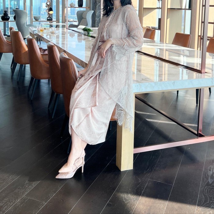 Lausboutique-Set Chantilly Celine-Setelan Kebaya Wisuda