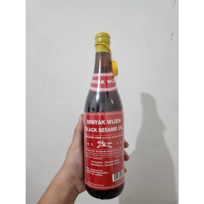 

Black Sesame Oil Minyak Wijen Hitam Sin Guan Hing 640ml