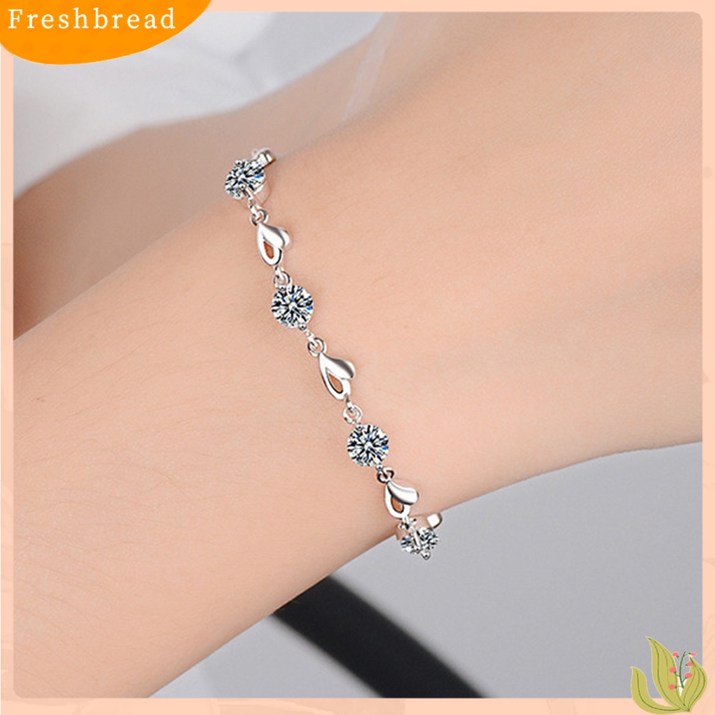 &lt; Freshbread &gt; Gelang Wanita Bentuk Hati Berlian Imitasi Mengkilap Good-looking Lady Bangle Untuk Hadiah