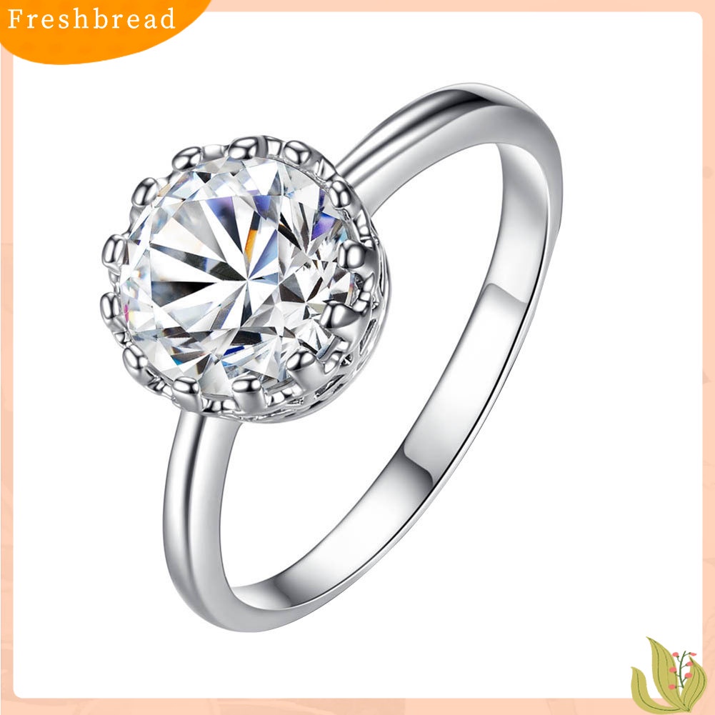 &lt; Freshbread &gt; Mewah Wanita Potongan Bulat CZ Princess Crown Bridal Engagement Wedding Party Ring