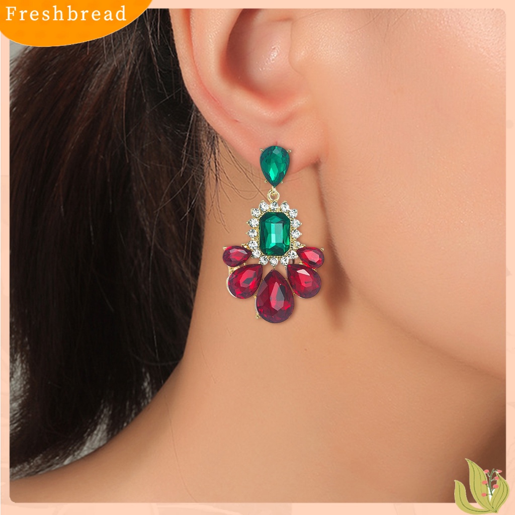 &lt; Freshbread &gt; 1pasang Anting Warna-Warni Berlian Imitasi Berwarna Eye-catching Semua Pertandingan Mengkilap Elegan Sehari-Hari Memakai Vintage Aksesori Menjuntai Tahan Lama Untuk Pesta