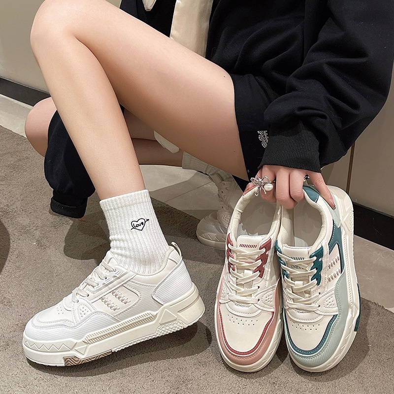 TOPGROSIR &quot;FREE BOX&quot;  LV0193 Sepatu Sneakers Wanita Import Model Triangle