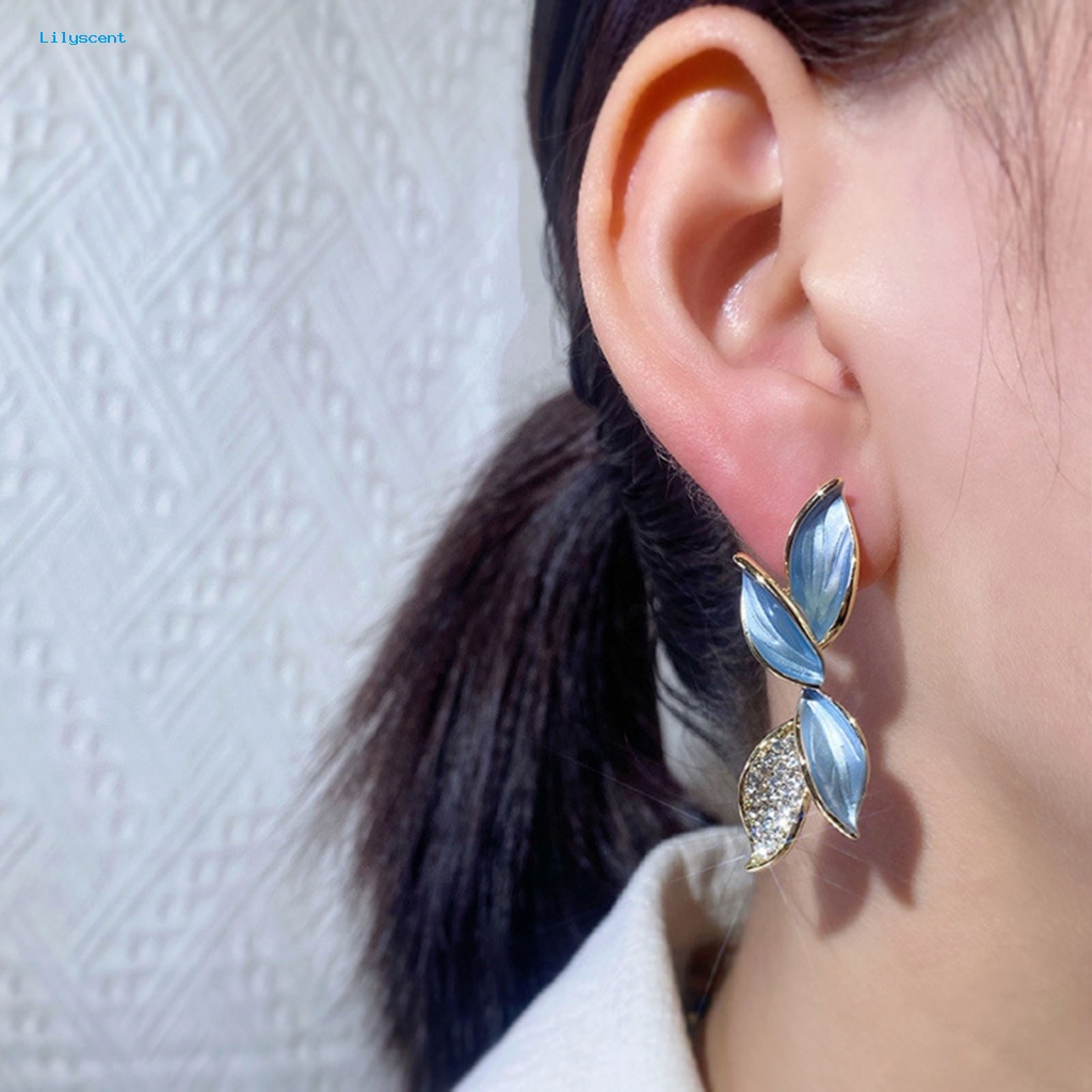 Lilyscent 1pasang Anting High-end Aksesoris Kostum Ringan Tahan Lama Ear Studs Leaves Shape