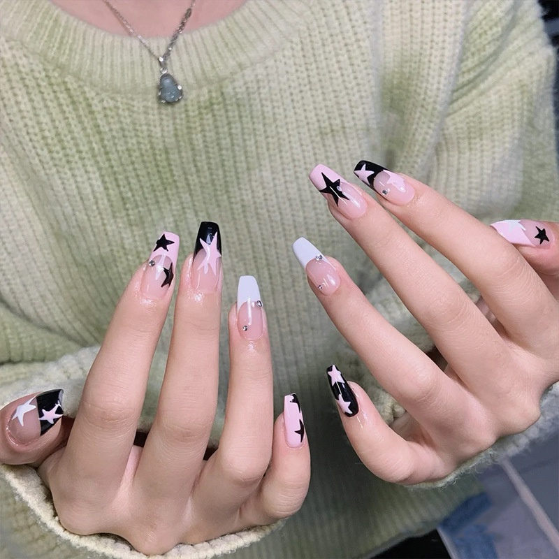 24pcs/set Kuku Palsu DIY Kuku Palsu Panjang Bintang Hitam Dan Putih Nail Art Tips Dengan Jelly Gel