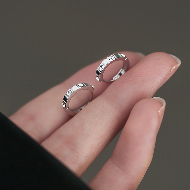 Papaozhu Chic S925 Perak Bersinar Zirkon Anting-Anting Hoop Kecil Untuk Wanita Gadis Sederhana Fashion Lingkaran Kecil Anting-Anting Temperamen Telinga Perhiasan