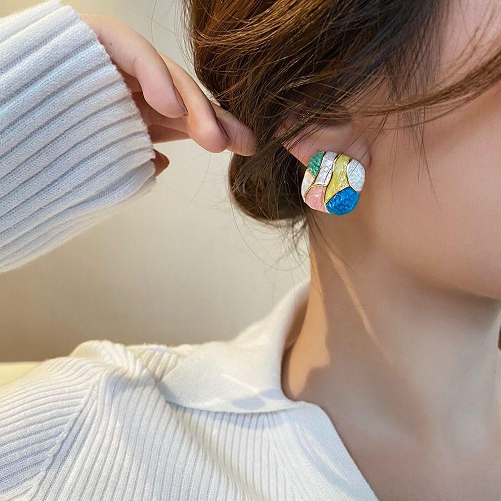 Mxbeauty Wanita Anting Persegi Temperamen Retro Sederhana Menetes Minyak Trendi Niche Desain Fashion Perhiasan Warna Kontras Anting Gaya Korea