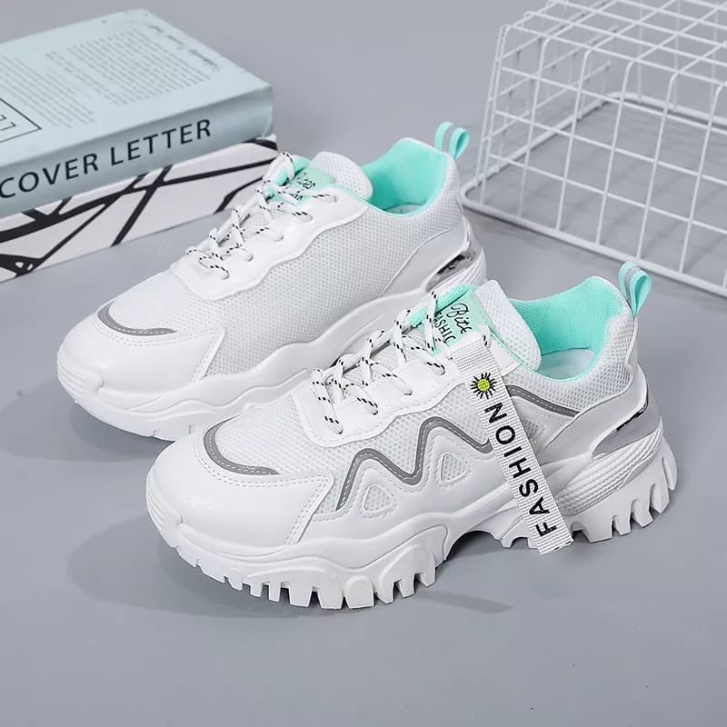 Sepatu Sneakers Fashion Sport Korea Wanita Dewasa/ Sepatu Kets Kasual tali Fashion Bunga Cewek Lucu/ Sepatu Wanita Polos Putih Hitam Pink Tosca/ Sepatu Sport Running Olahraga Wanita/ Sepatu Sekolah Pesta OOTD Kerja kuliah Murah Modis Flower Terbaru Lucu