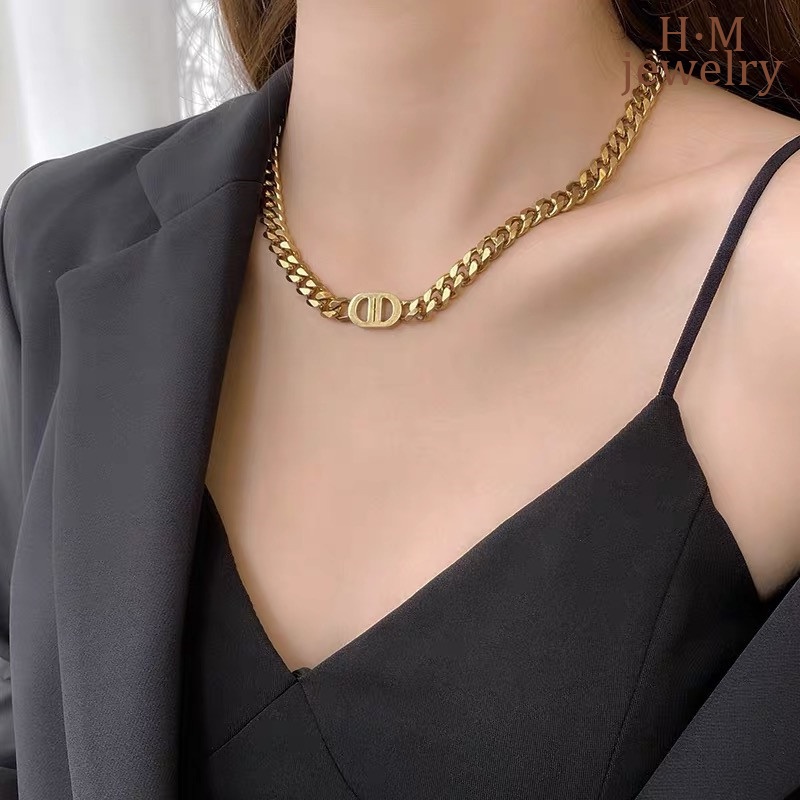 Kalung Pop Titanium Lapis Emas 18K Elegant Vintage Fashion Style