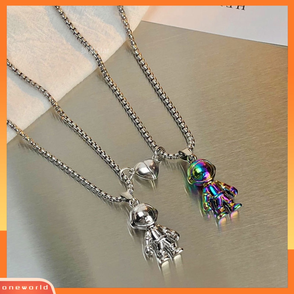 [ONE] 2 Pcs Permukaan Halus Pengerjaan Indah Pasangan Kalung Kreatif Desain Ruang Astronot ic Gesper Persahabatan Kalung Perhiasan Aksesori