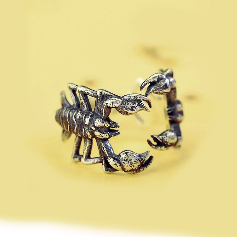 Bold Cincin Scorpion Vintage Untuk Pria Dengan Band Adjustable, Aksesori Yang Cocok Untuk Trendsetter