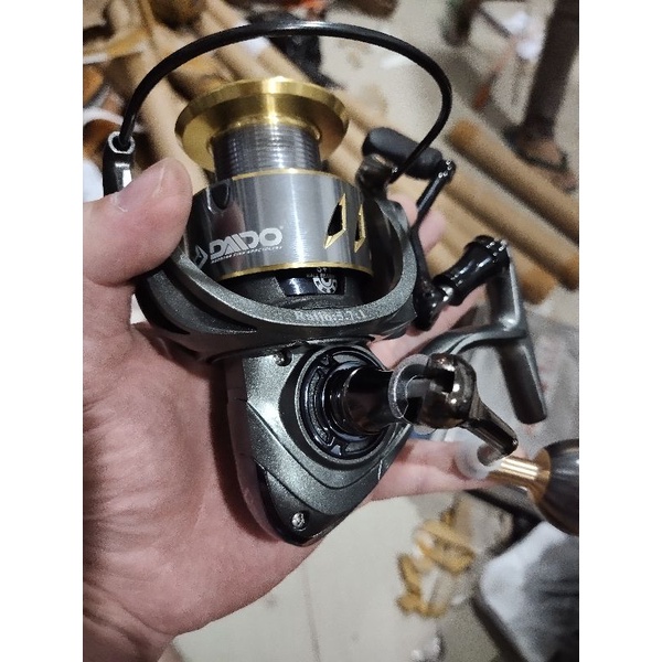 Reel Daido Daimos Spin II 1000 Sampai 6000 Power Handel Terbaru 2021