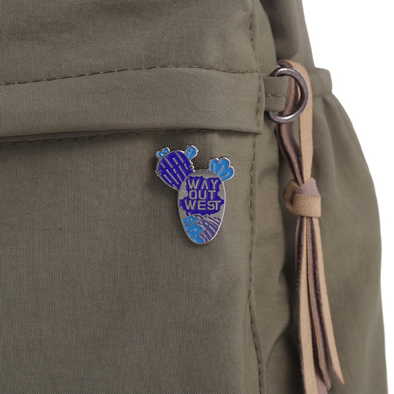 Bros Enamel Hiking Outdoor Tent Night View Lapel Pin Ransel Badge Hadiah Untuk Teman