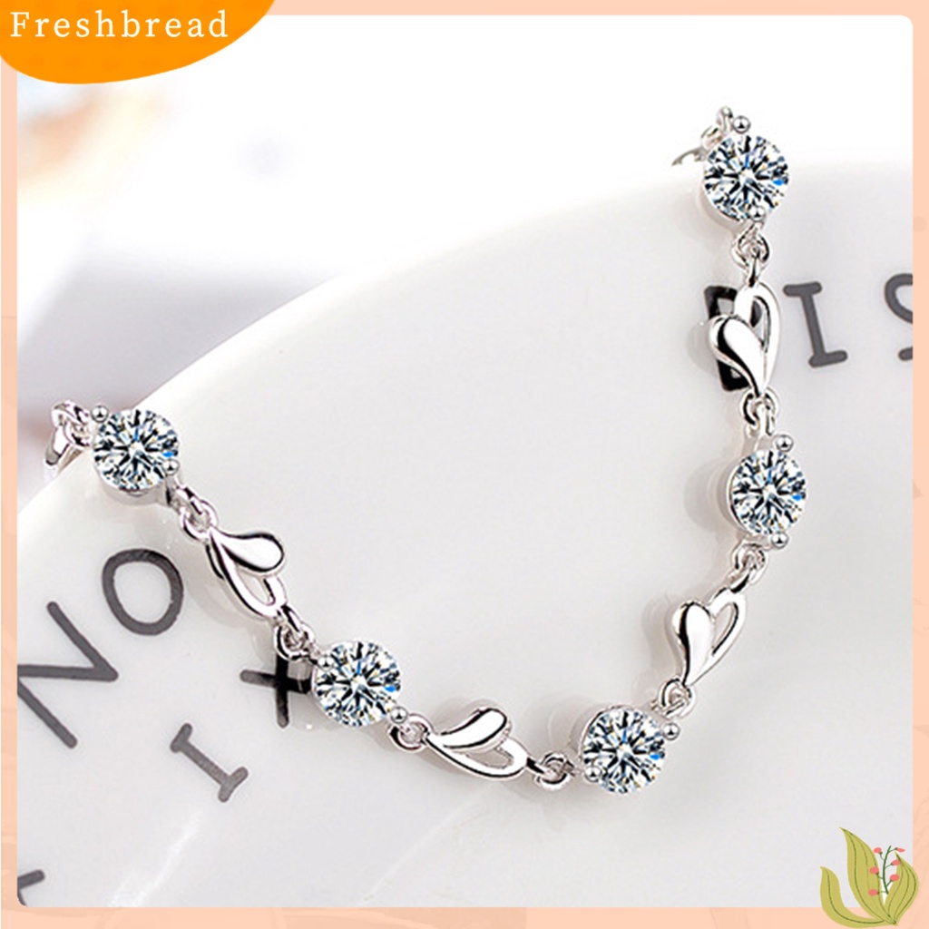 &lt; Freshbread &gt; Gelang Wanita Bentuk Hati Berlian Imitasi Mengkilap Good-looking Lady Bangle Untuk Hadiah