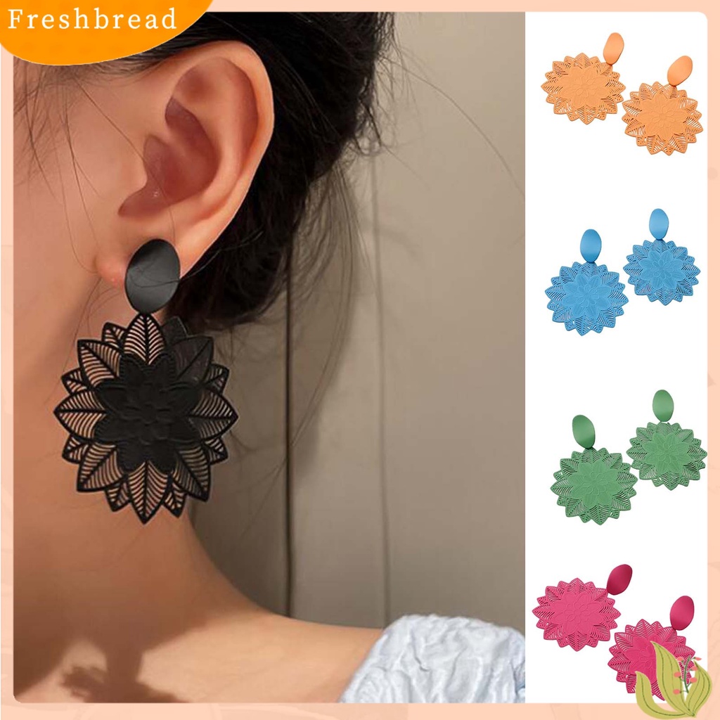 &lt; Freshbread &gt; 1pasang Anting Wanita Berongga Keluar Bentuk Bunga Perhiasan Vintage Anting Drop Berlebihan Untuk Perjamuan