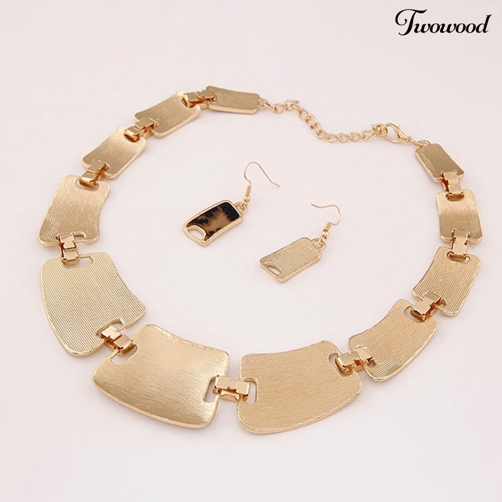 Twowood 1set Statement Kalung Berlebihan Besar Mewah Elegan Retro Leopard Wanita Kait Anting Kit Fashion Perhiasan