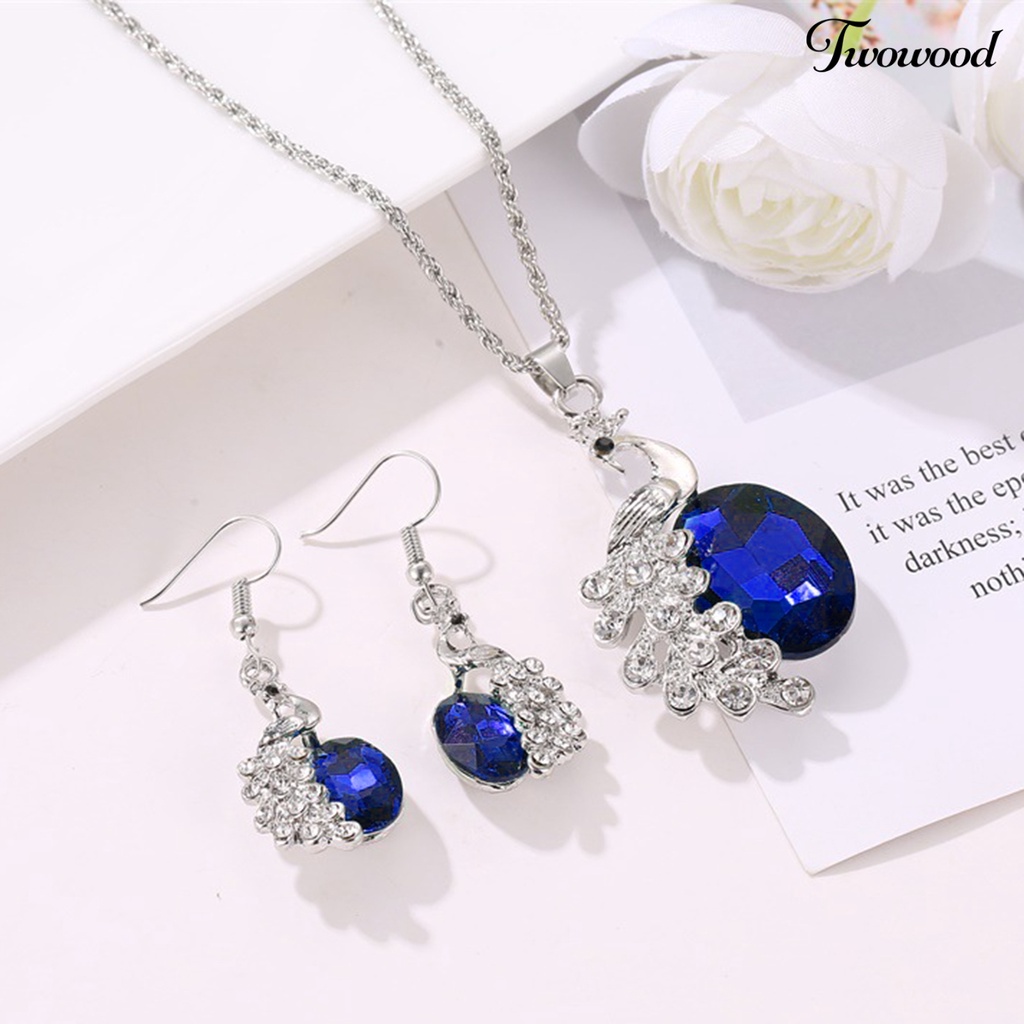 Twowood 2Pcs/Set Kalung Anting Set Biru Kristal Imitasi Kepribadian Glitter Indah Bentuk Merak Hias Berlian Imitasi Liontin Anting Kalung Perhiasan Aksesori