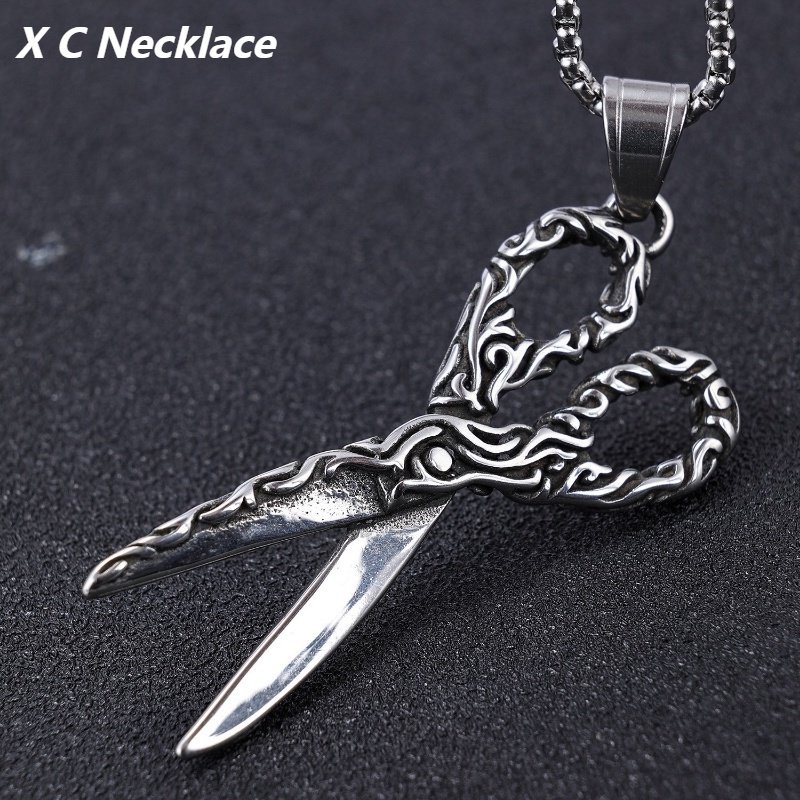 [X C Kalung] Baru Silvery Stylist Gunting Baja Titanium Liontin Punk Hip Hop Stainless Steel Kalung Hadiah Pesta Ulang Tahun Untuk Pria Dan Wanita