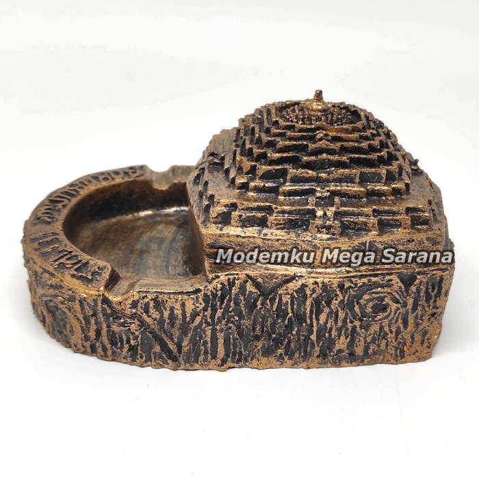 Souvenir Cinderamata Asbak Candi Borobudur Fiberglass 13x9x7 cm