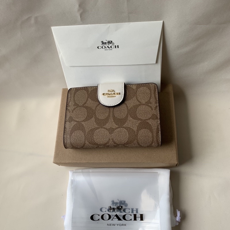 Coach Medium Corner Zip Wallet In Signature Canvas Khaki(C0082)