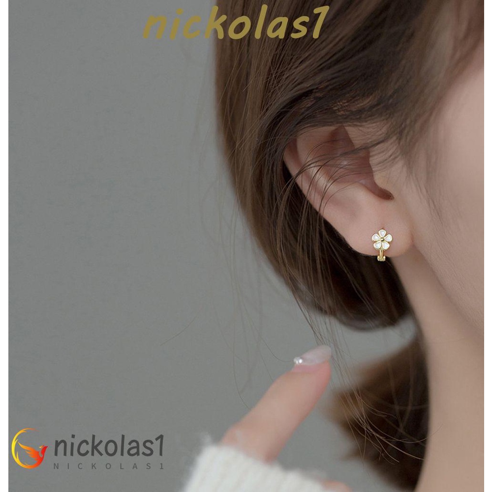 Nickolas1 Gesper Telinga Bunga Busana Harian Bunga Telinga Studs Geometris Sliver Color Hoop Earrings