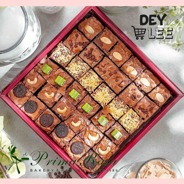 

PRIMARASA Brownies Panggang Mix per box isi 36 pcs Oleh-Oleh Bandung