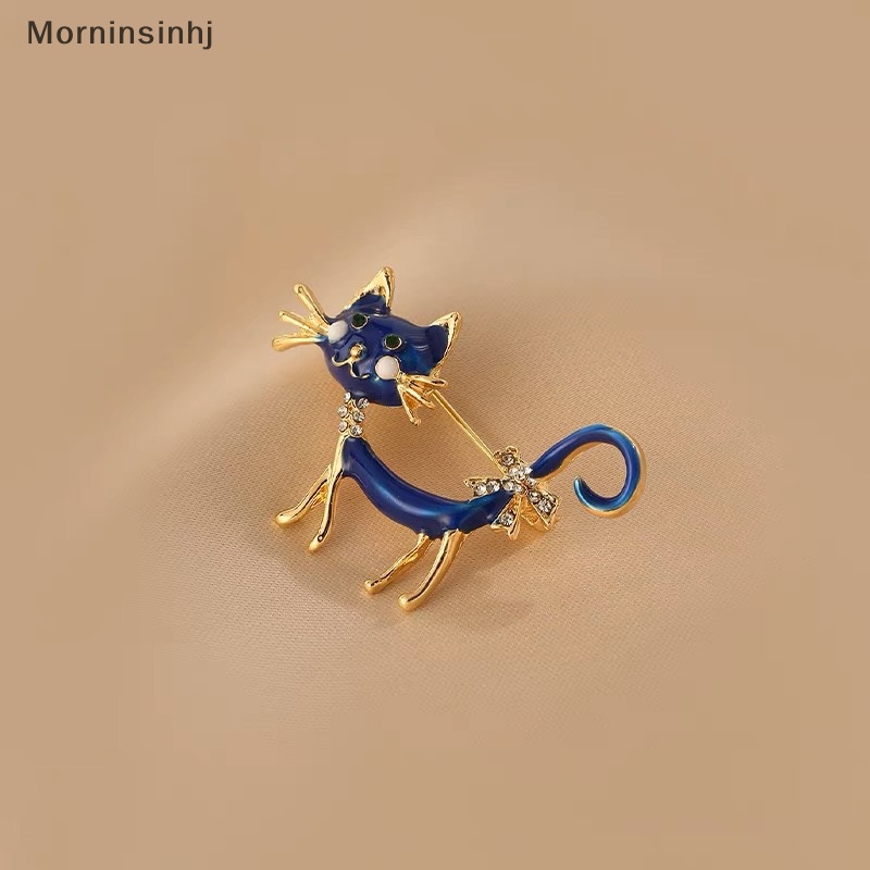 Mornin Bros Berlian Imitasi Kucing Lucu Gaya Korea Untuk Wanita Warna Biru Hewan Brooch Pin Fashion Kristal Korsase Aksesoris Pakaian id