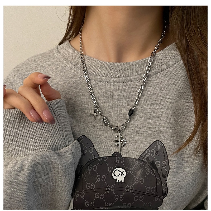 Hip Hop Titanium Steel Kalung Unisex Salib Hitam Batu Permata Bulan Sabit Liontin