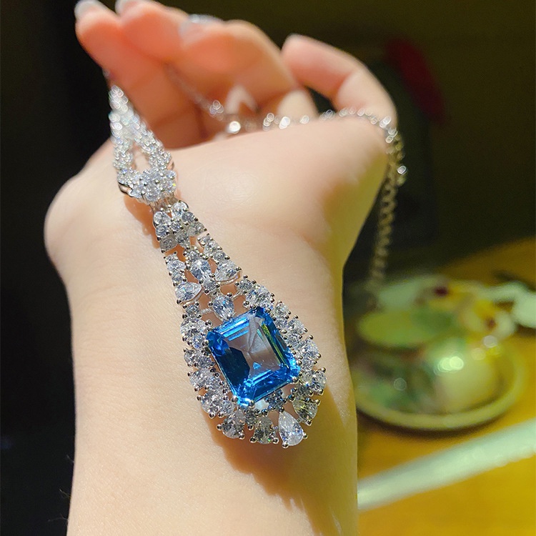 Goldkingdom Aksesoris Perhiasan Fashion Ready Stock Swiss Blue Topaz Pendant Dengan Kalung Bertatahkan Indah