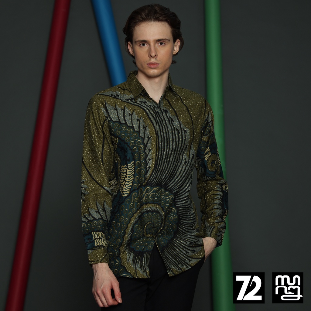 KEMEJA BATIK PRIA Slimfit Slim Fit Lengan Panjang Premium Motif Tentaken Warna Hijau Biru Tua 723430 Cap 72 - Baju Kemeja Atasan Pakaian Setelan Batik Pria Cowok Laki Laki Remaja Keluarga Kantor Lengan Panjang Modern Slimfit Slim Fit Premium Kekinian