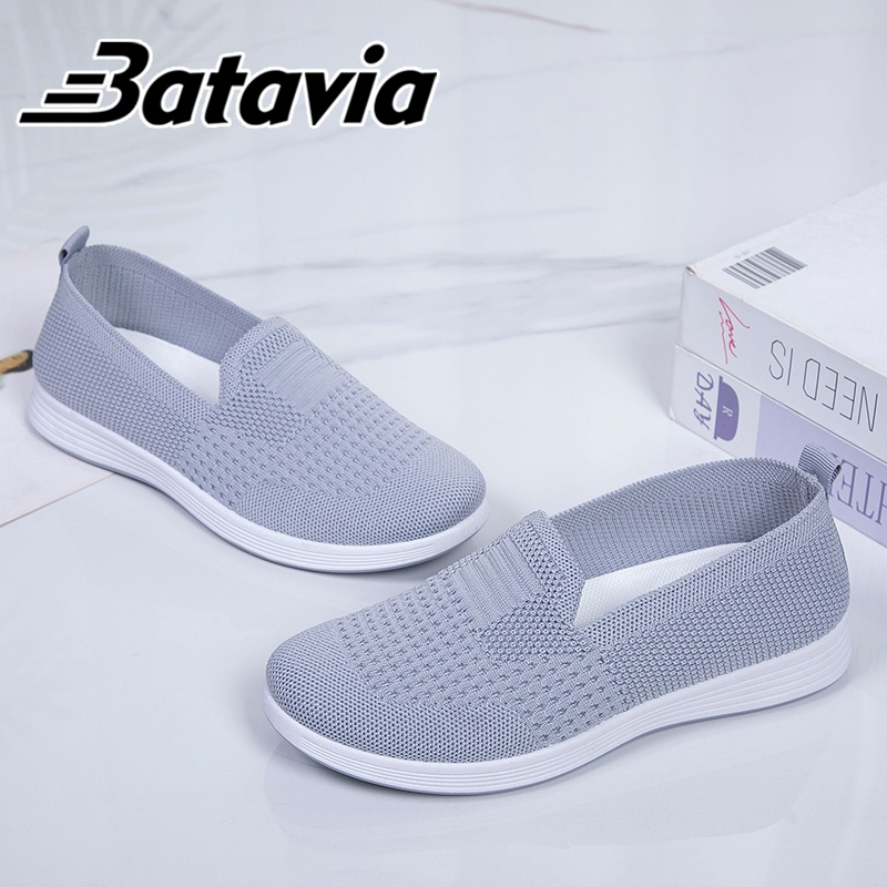 Batavia Sepatu wanita datar impor terbaru adalah set bernapas dan nyaman, mengenakan sepatu Black Working Shoes Mom Shoes A168