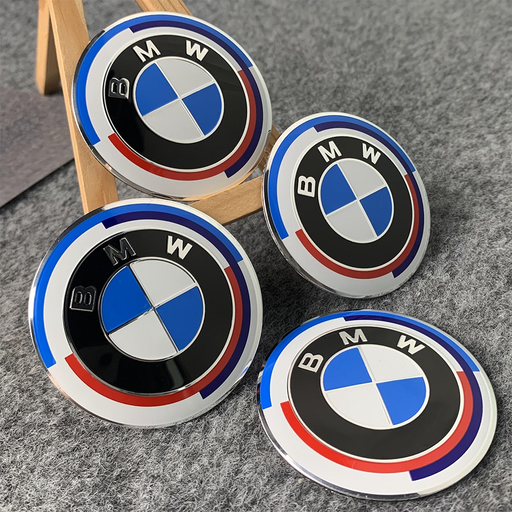 4pcs/set 56mm BMW M 50th Anniversary Logo Ban Mobil Roda Pusat 3D Aluminium Stiker Hub Cap Emblem Badge Decals Mobil Styling Aksesori