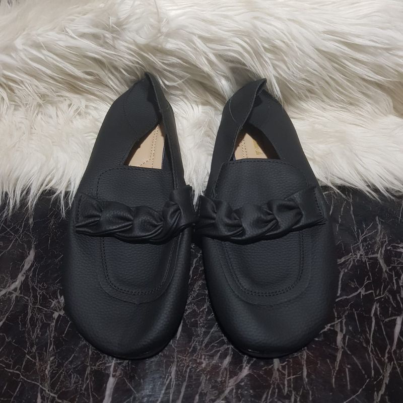 BISA COD &gt;&gt;&gt; 21171 Sepatu Wanita Import TRIM Slip On